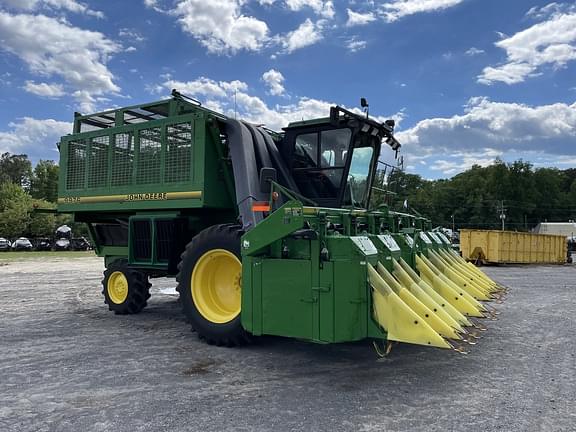 Image of John Deere 9976 equipment image 1