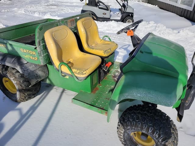 Image of John Deere Gator equipment image 4