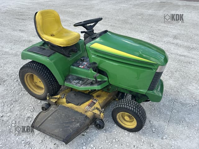 Image of John Deere GX335 equipment image 2