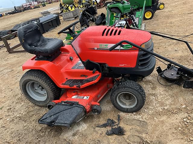 Image of John Deere Scott's S2348 equipment image 2