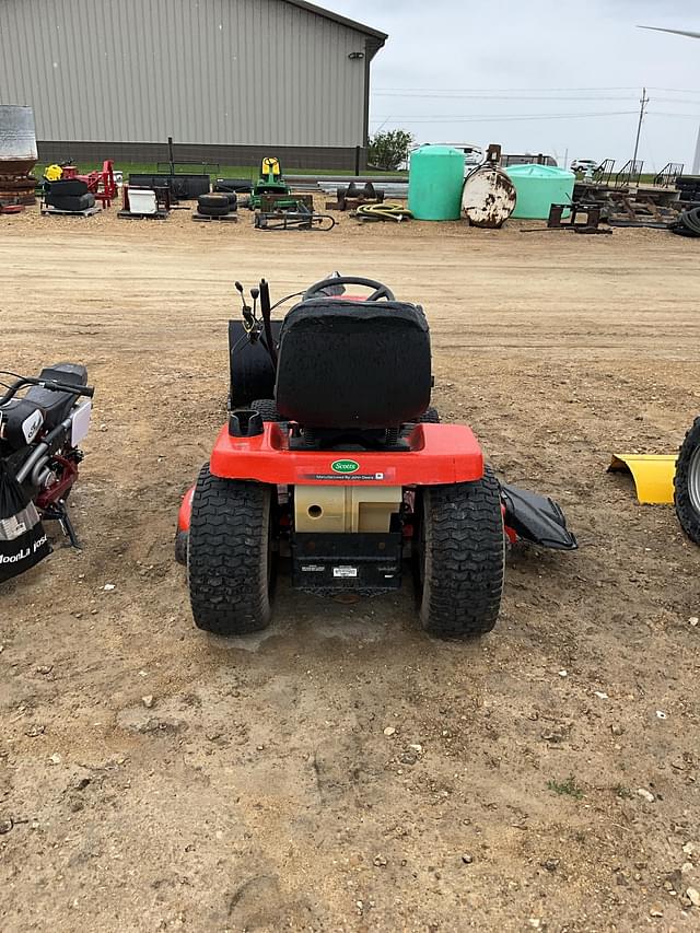 Image of John Deere Scott's S2348 equipment image 4