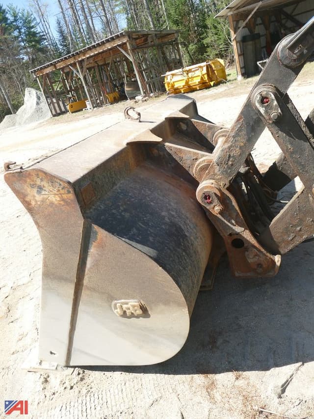Image of John Deere TC54H equipment image 3
