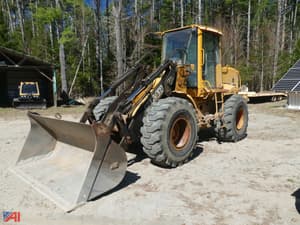 2001 John Deere TC54H Image