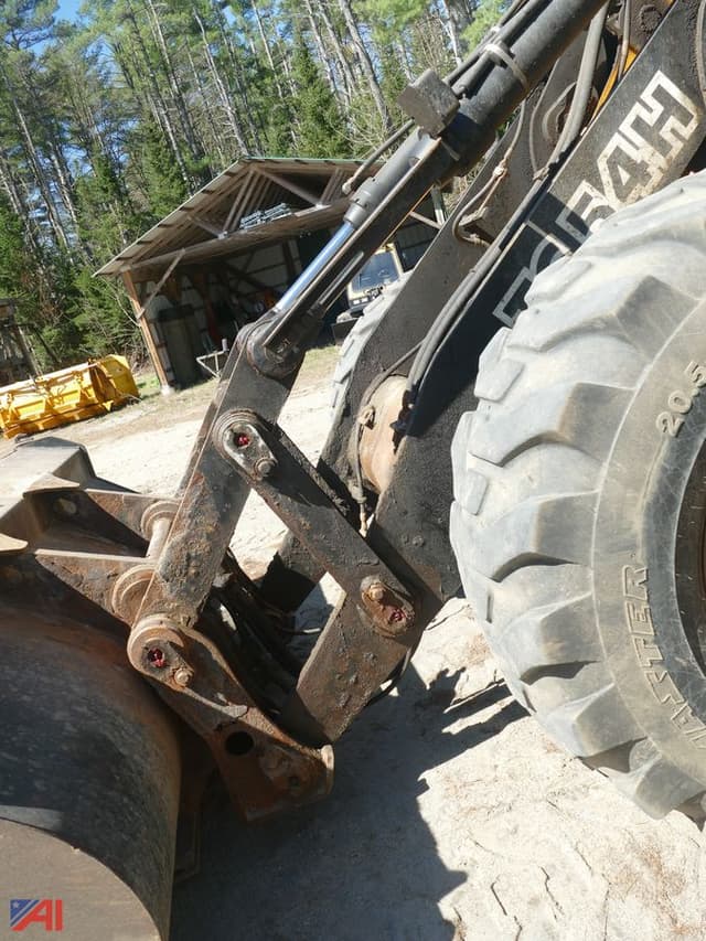 Image of John Deere TC54H equipment image 4