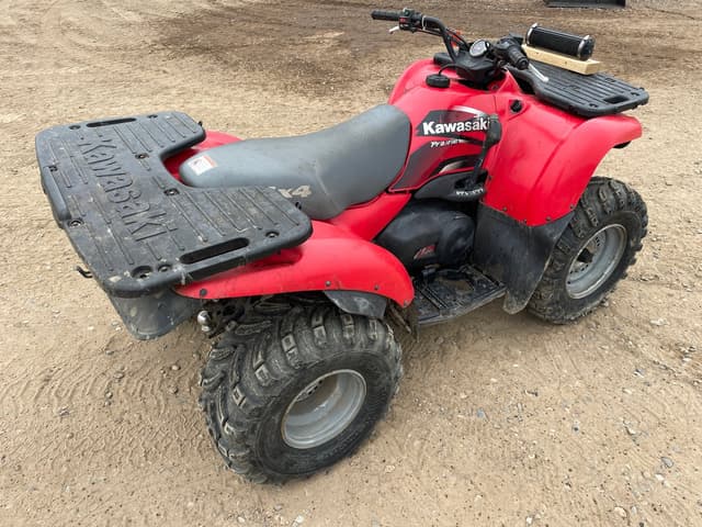 Image of Kawasaki Prairie 300 equipment image 2