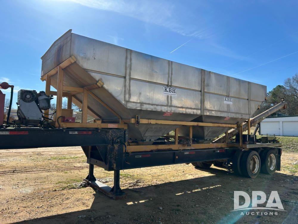 2001 KBH Fertilizer Chassis Equipment Image0