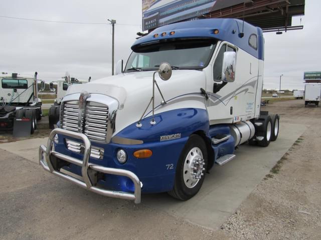 Image of Kenworth T2000 equipment image 1