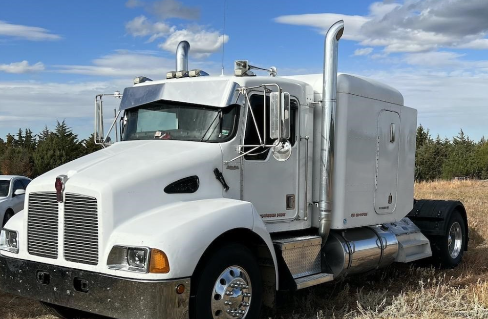 Main image Kenworth T300