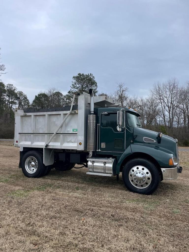 Main image Kenworth T300