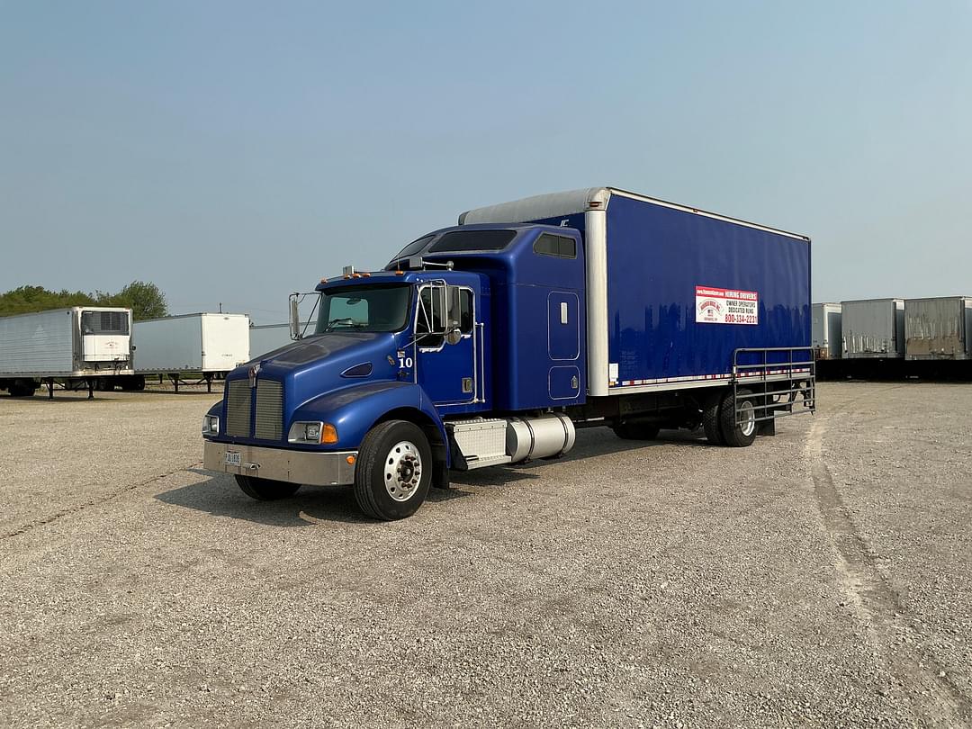 Image of Kenworth T300 Primary image