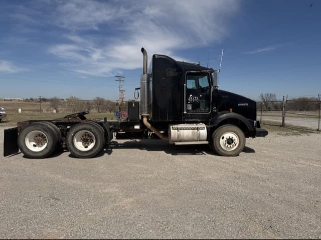 Image of Kenworth T80 equipment image 4