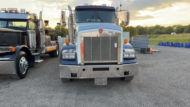 Image of Kenworth T800 equipment image 1