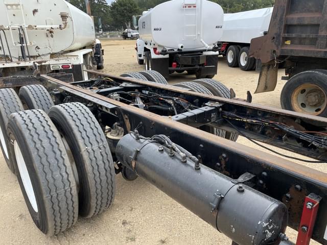 Image of Kenworth T800 equipment image 4
