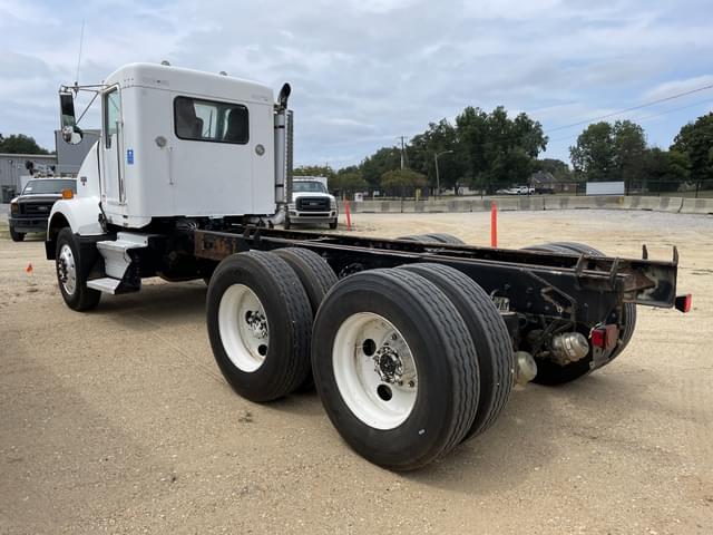 Image of Kenworth T800 equipment image 1