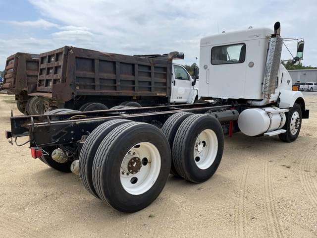 Image of Kenworth T800 equipment image 2