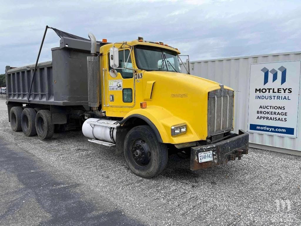 Main image Kenworth T800