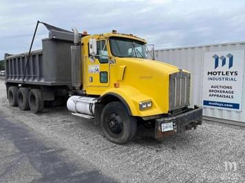 Main image Kenworth T800