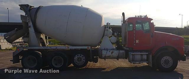 Image of Kenworth T800 equipment image 3