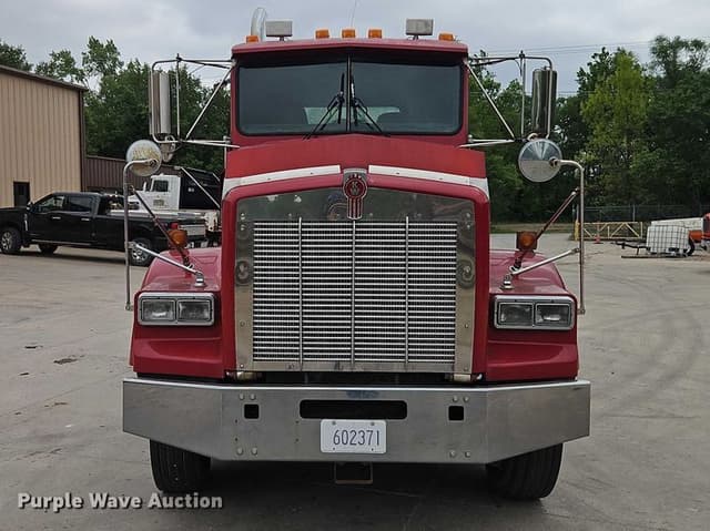 Image of Kenworth T800 equipment image 1