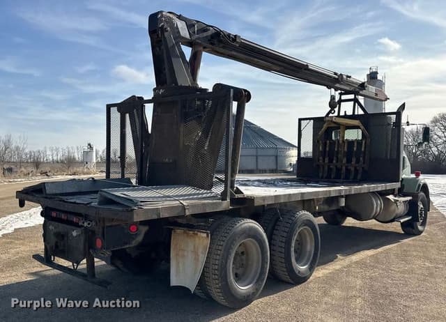 Image of Kenworth T880 equipment image 4