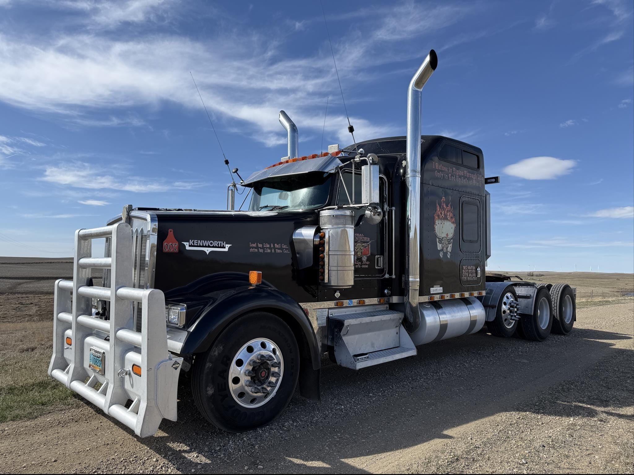 2001 Kenworth W900 Equipment Image0