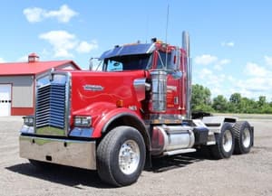 2001 Kenworth W900 Image