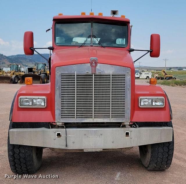 Image of Kenworth W900 equipment image 1