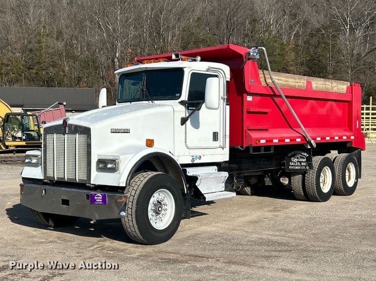 Image of Kenworth W900B Primary image