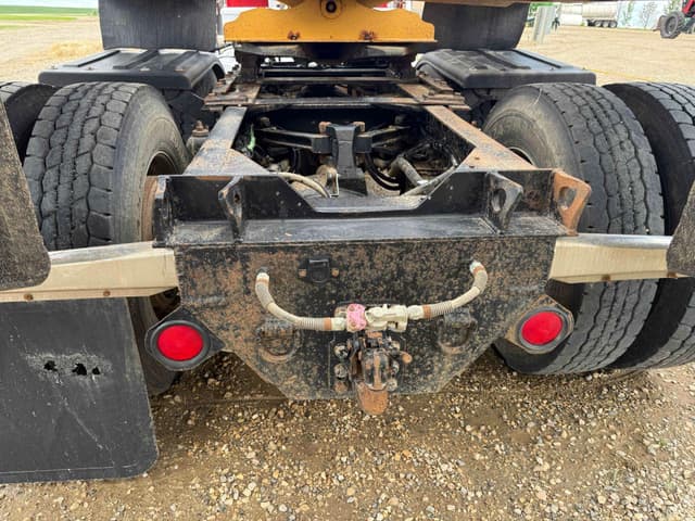 Image of Kenworth W900L equipment image 3