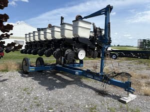 2001 Kinze 3500 Image