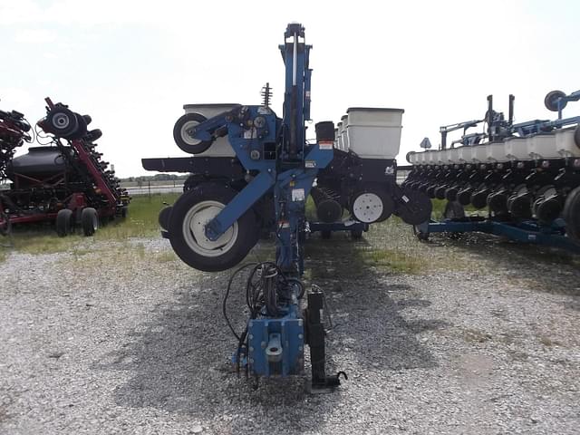 Image of Kinze 3600 equipment image 1