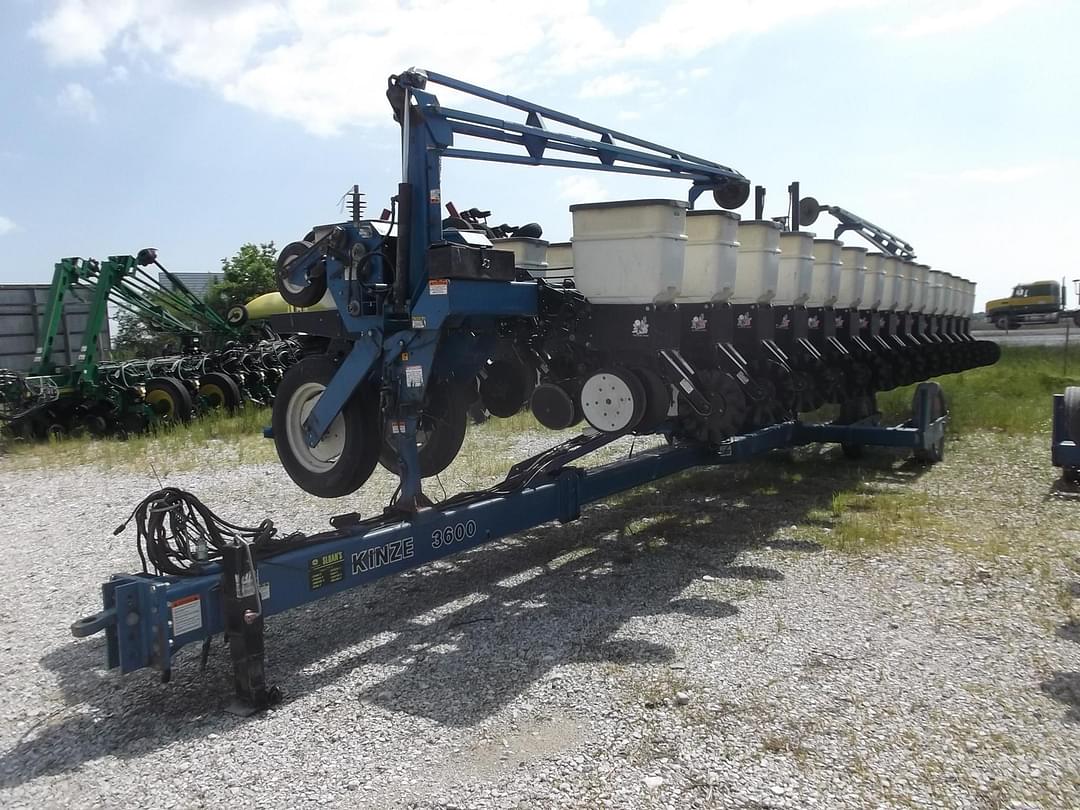 Image of Kinze 3600 Primary image