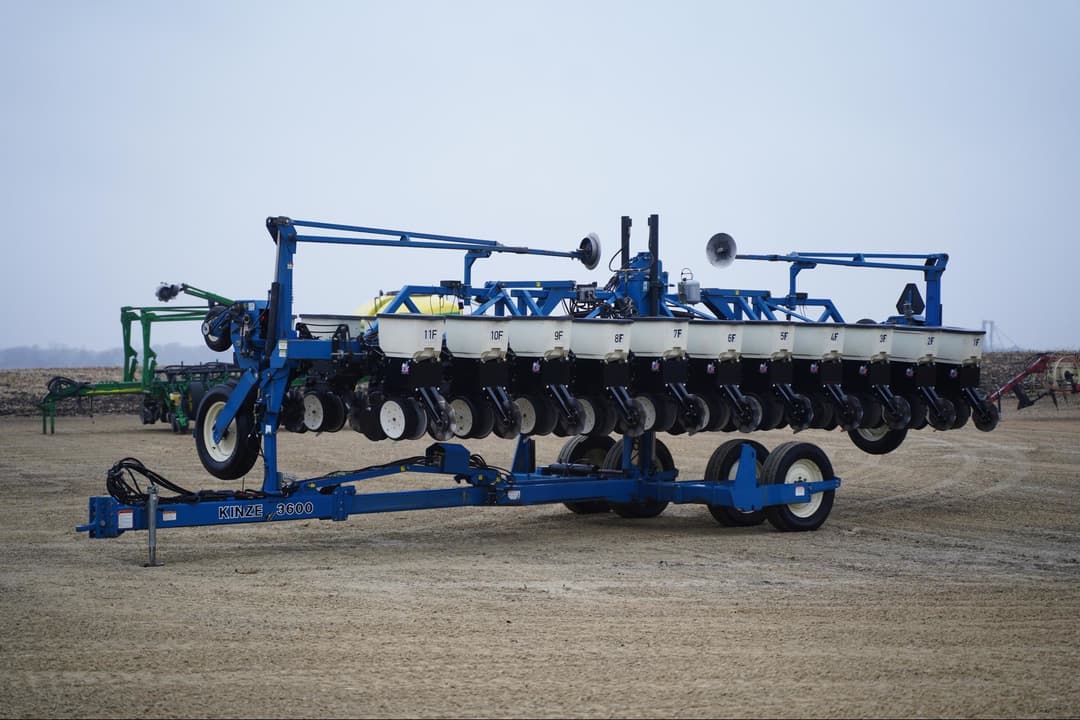 Image of Kinze 3600 Primary image