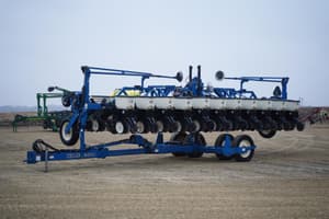2001 Kinze 3600 Image