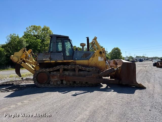 Image of Komatsu D155AX equipment image 3
