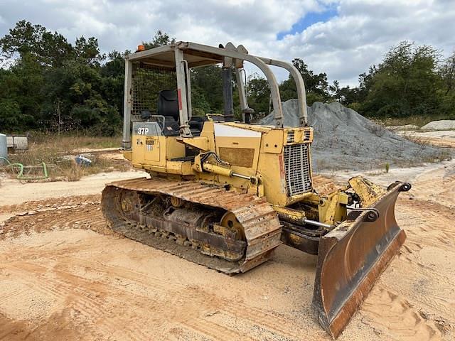 Image of Komatsu D37P equipment image 4