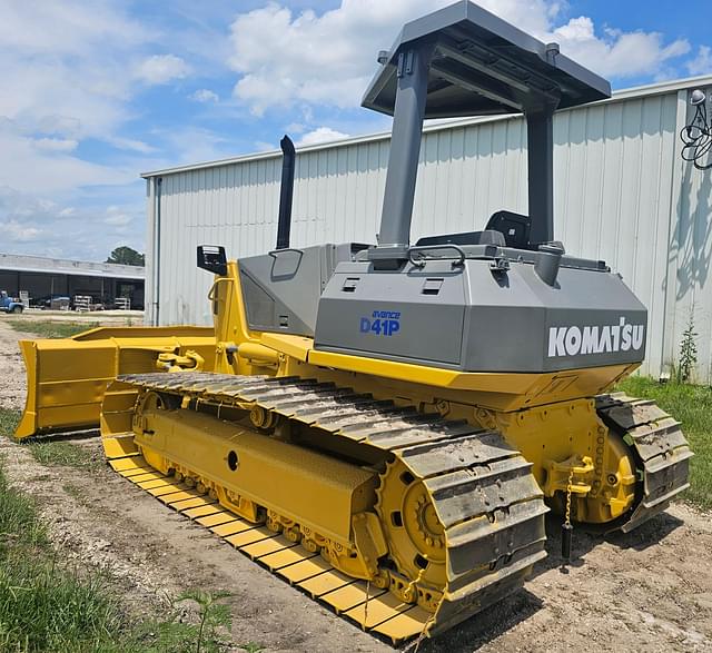 Image of Komatsu D41P-6 equipment image 3