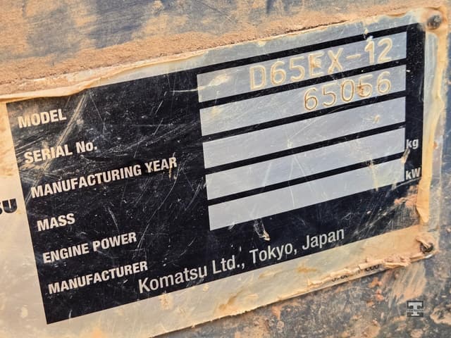 Image of Komatsu D65EX-12 equipment image 4