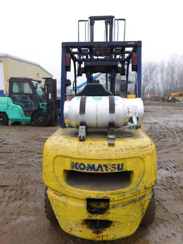 Image of Komatsu FG30SHT-12 equipment image 4