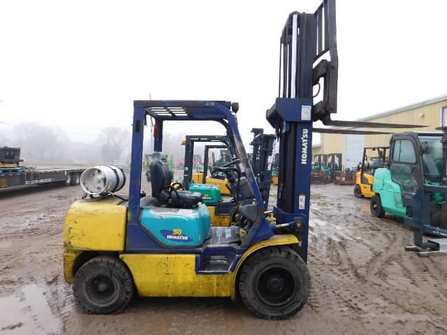 Image of Komatsu FG30SHT-12 equipment image 2