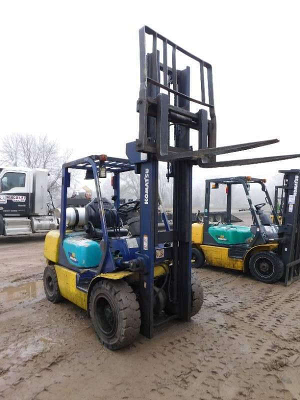 Image of Komatsu FG30SHT-12 equipment image 1