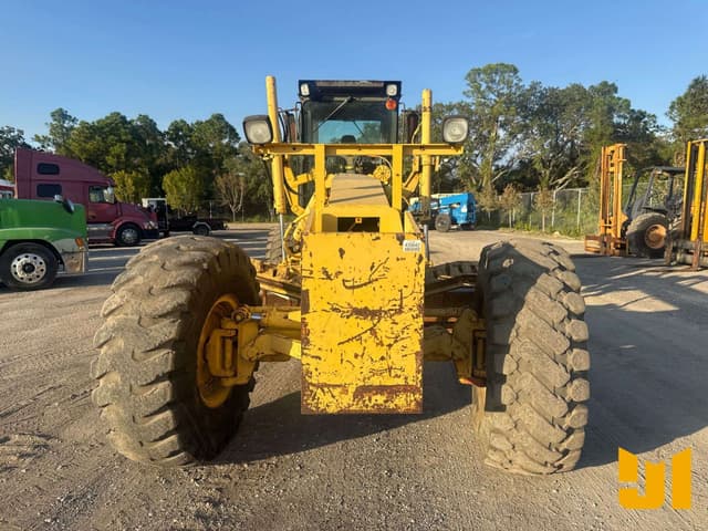 Image of Komatsu GD530A-2CY equipment image 1