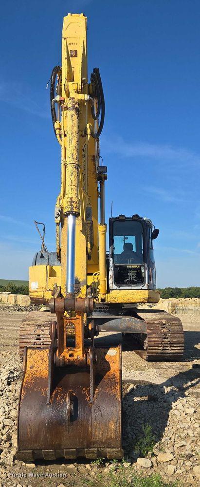 Image of Komatsu PC228USLC-3 equipment image 1