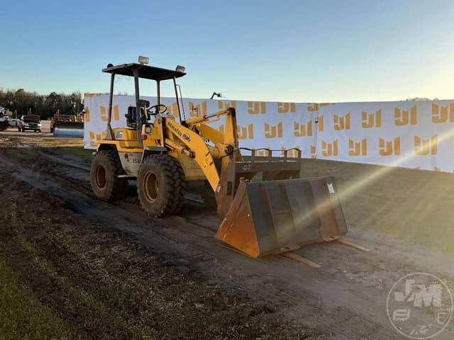 Image of Komatsu WA50-3 equipment image 2