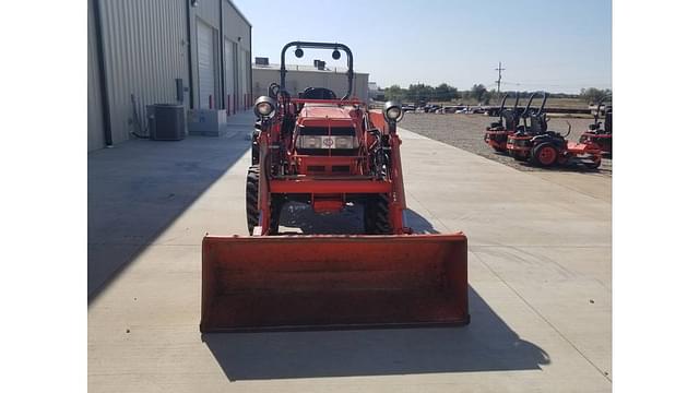 Image of Kubota L3010D equipment image 2