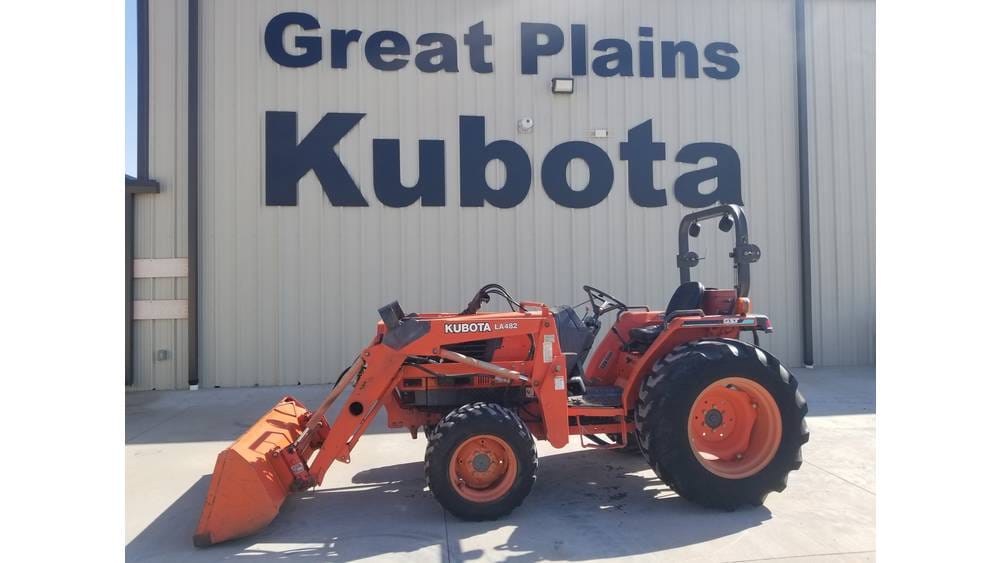 2001 Kubota L3010D Equipment Image0
