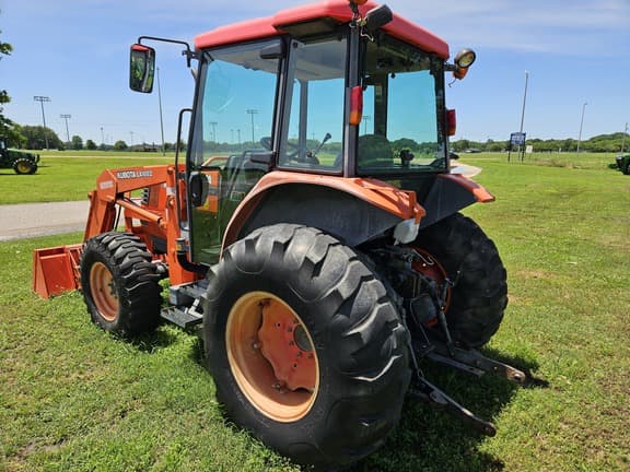 Image of Kubota M4900 equipment image 2