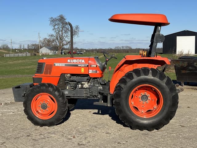 Image of Kubota M6800 equipment image 2