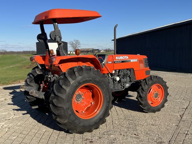 Image of Kubota M6800 equipment image 4