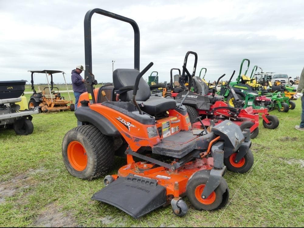 Image of Kubota ZD326 Primary image